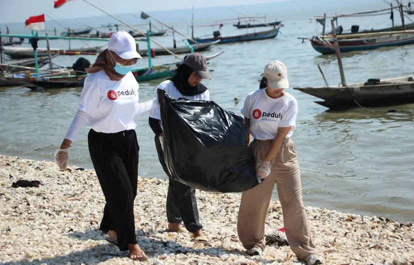 Peduly Beach Cleanup Event